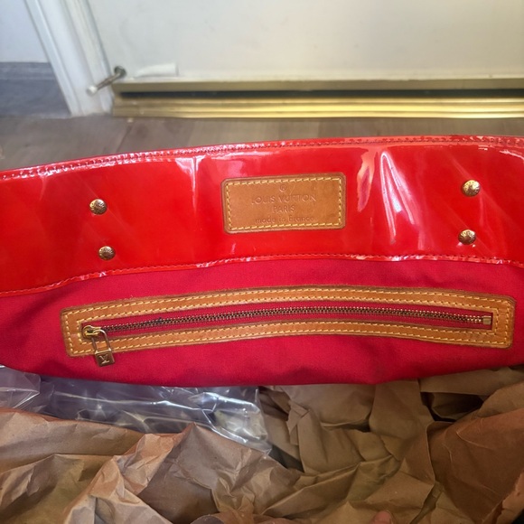 Louis Vuitton GM Reade Red Tote Bag with Tan Handles - Picture 14 of 15